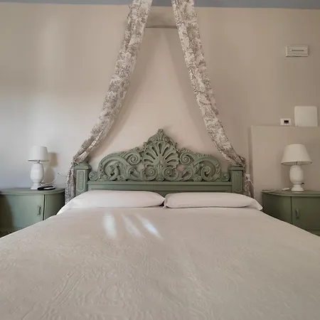 Garda Relais Antica Romelia Oda ve Kahvaltı