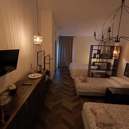 Garda Relais Antica Romelia 住宿加早餐酒店 *