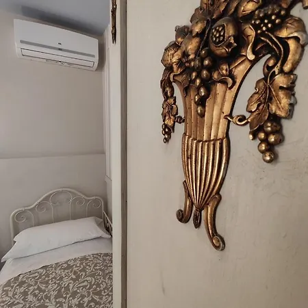 Nocleg ze śniadaniem Garda Relais Antica Romelia